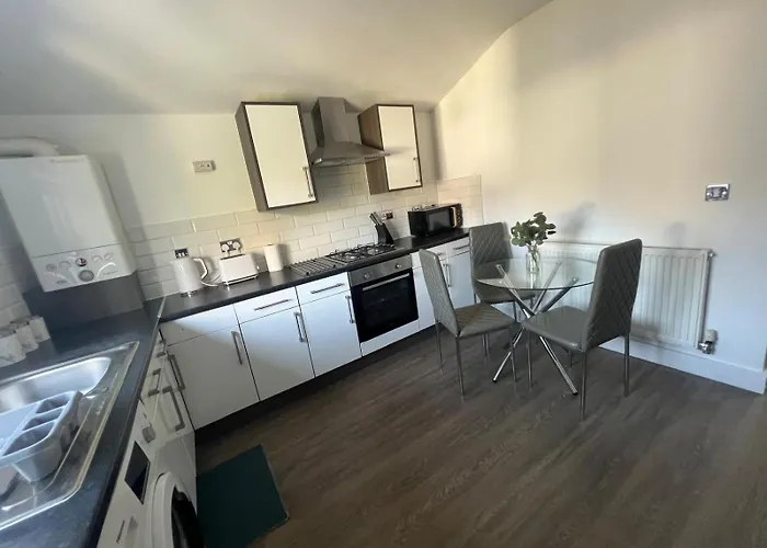 City Centre Location! For Business And Leisure! 5/6 Guests
